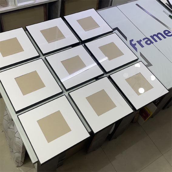 ست 9 عددی قاب عکس فلزی سایز 40*40مناسب عکس 20*20